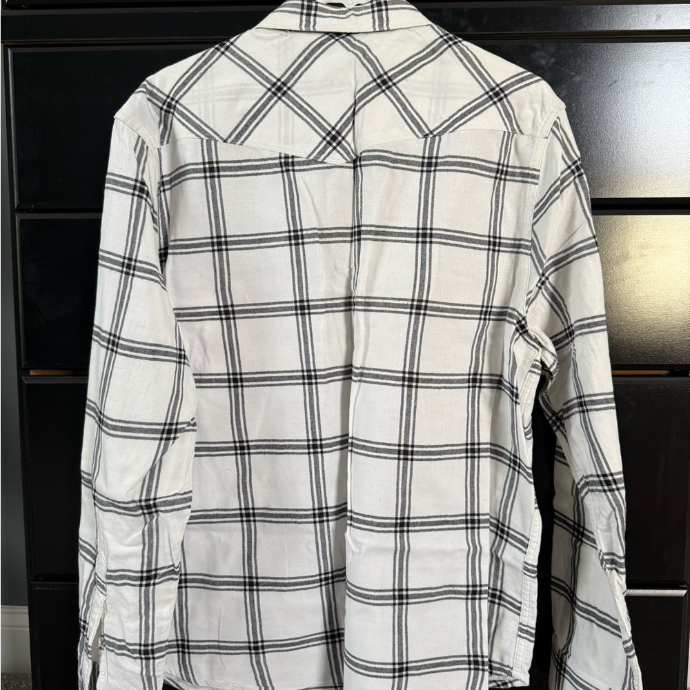Lucky Brand Men’s White and Black Plaid Button-Up Long Sleeve Shirt size XL - Picture 3 of 3